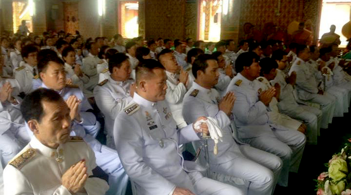 ร่วมพิธีบำเพ็ญกุศลเพื่อถวายเป็นพระราชกุศลแด่พระบาทสมเด็จพระปรมินทรมหาภูมิพลอดุลยเดชฯ